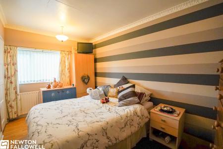 3 bedroom Semi-detached house for sale in Sandringham Road, Retford, DN22