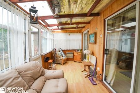 3 bedroom Semi-detached house for sale in Sandringham Road, Retford, DN22