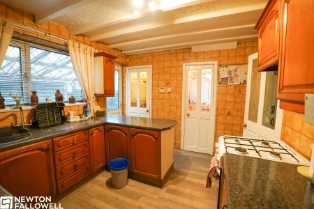 3 bedroom Semi-detached house for sale in Sandringham Road, Retford, DN22