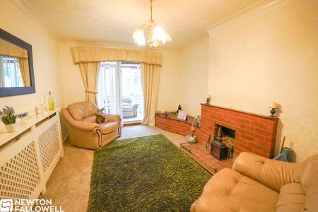 3 bedroom Semi-detached house for sale in Sandringham Road, Retford, DN22