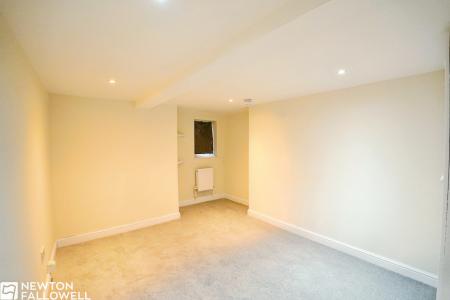 2 bedroom Flat for sale in Victoria Road, Retford, DN22