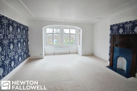 5 bedroom Detached house for sale in North Road, Retford, DN22