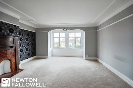 5 bedroom Detached house for sale in North Road, Retford, DN22