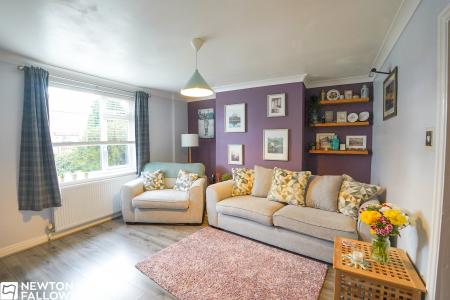 3 bedroom End of terrace house for sale in Sherwood Road, Retford, DN22