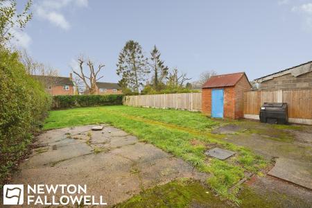 3 bedroom Semi-detached house for sale in Simon Close, Woodbeck, DN22