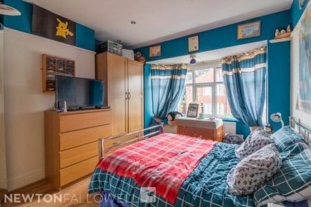 3 bedroom Semi-detached house to let in Harewood Avenue, Retford, DN22