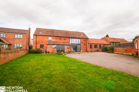 4 bedroom Barn Conversion for sale in Brough Lane, Elkesley, DN22