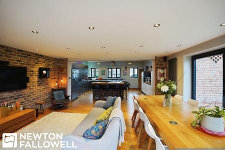 4 bedroom Barn Conversion for sale in Brough Lane, Elkesley, DN22