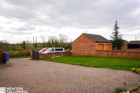 4 bedroom Barn Conversion for sale in Brough Lane, Elkesley, DN22
