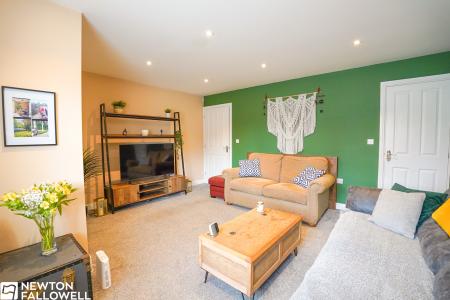 3 bedroom Semi-detached house for sale in Thrumpton Lane, Retford, DN22