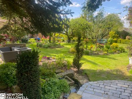 3 bedroom Detached house for sale in London Road, Retford, DN22