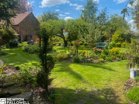 3 bedroom Detached house for sale in London Road, Retford, DN22