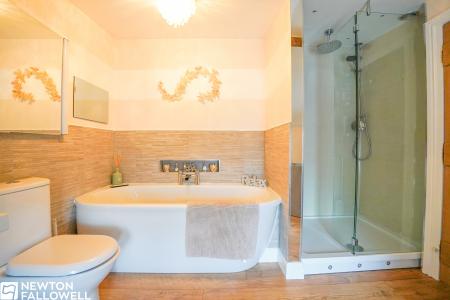 3 bedroom Detached house for sale in London Road, Retford, DN22