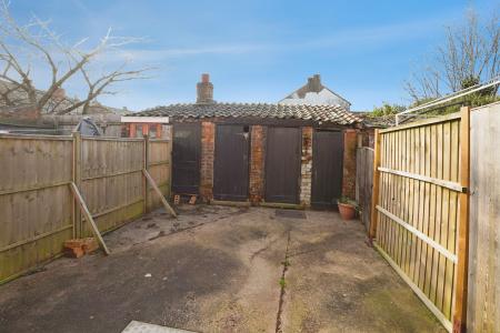 2 bedroom Terraced House to let in Cobwell Road, Retford, DN22