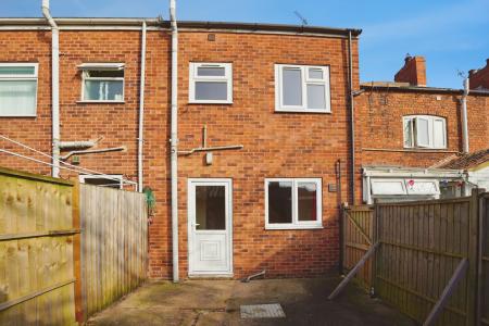 2 bedroom Terraced House to let in Cobwell Road, Retford, DN22