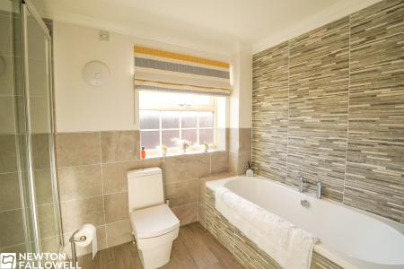 6 bedroom Detached house for sale in Rectors Gate, Retford, DN22