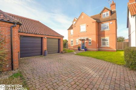 6 bedroom Detached house for sale in Rectors Gate, Retford, DN22