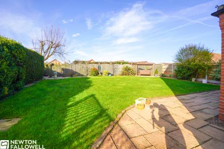 6 bedroom Detached house for sale in Rectors Gate, Retford, DN22