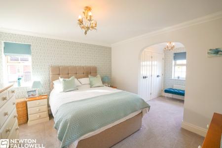 6 bedroom Detached house for sale in Rectors Gate, Retford, DN22