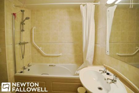 1 bedroom Flat for sale in North Road, Retford, DN22