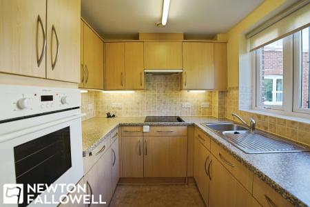 1 bedroom Flat for sale in North Road, Retford, DN22