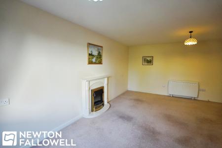 1 bedroom Flat for sale in North Road, Retford, DN22