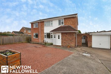 Grove Coach Road, Retford, DN22