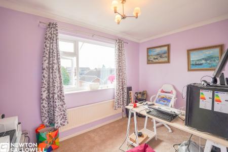 4 bedroom Detached house for sale in Grove Coach Road, Retford, DN22