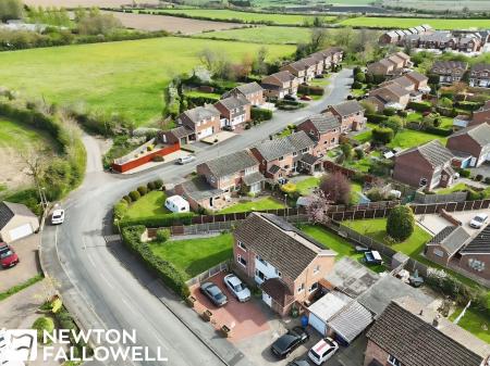4 bedroom Detached house for sale in Grove Coach Road, Retford, DN22