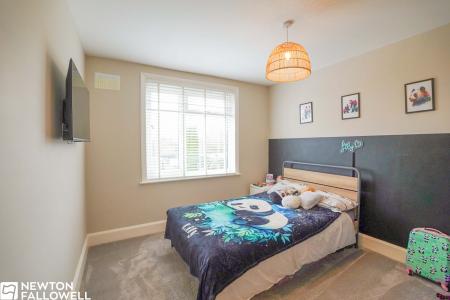 3 bedroom Semi-detached house for sale in Trent Street, Retford, DN22