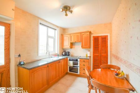 3 bedroom Semi-detached house for sale in Bigsby Road, Retford, DN22