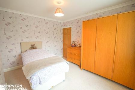 3 bedroom Semi-detached house for sale in Bigsby Road, Retford, DN22