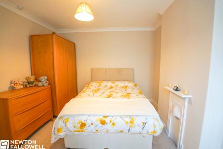 3 bedroom Semi-detached house for sale in Bigsby Road, Retford, DN22