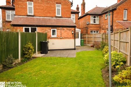 3 bedroom Semi-detached house for sale in Bigsby Road, Retford, DN22