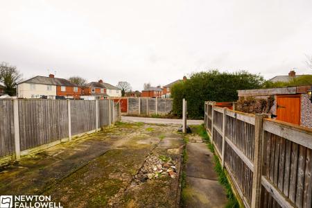 3 bedroom Terraced House for sale in High Street, Ordsall, DN22