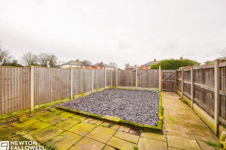 3 bedroom Terraced House for sale in High Street, Ordsall, DN22