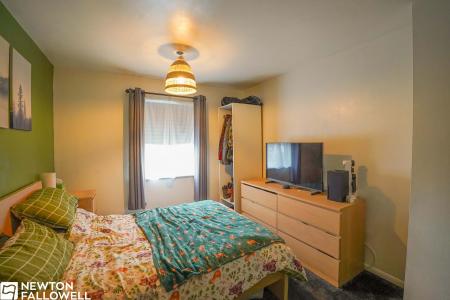 3 bedroom Terraced House for sale in High Street, Ordsall, DN22