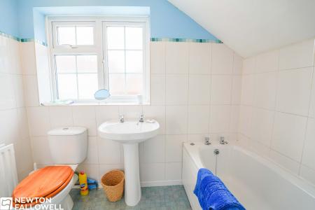 3 bedroom Semi-detached house for sale in Great North Road, Gamston, DN22