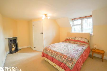 3 bedroom Semi-detached house for sale in Great North Road, Gamston, DN22