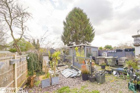 3 bedroom Semi-detached house for sale in Denman Close, Retford, DN22