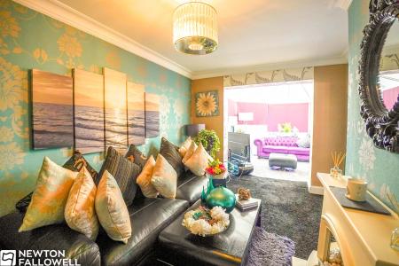 3 bedroom Semi-detached house for sale in Denman Close, Retford, DN22