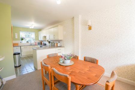 3 bedroom Town house for sale in Eldon Green, Tuxford, NG22