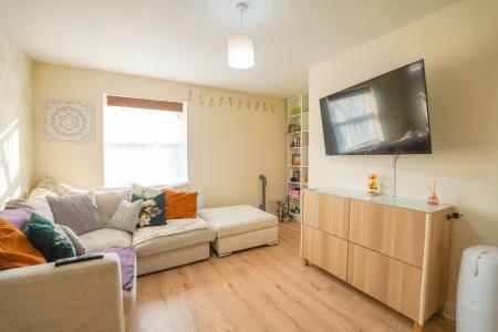 3 bedroom Town house for sale in Eldon Green, Tuxford, NG22