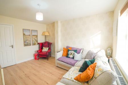 3 bedroom Town house for sale in Eldon Green, Tuxford, NG22