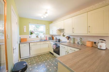 3 bedroom Town house for sale in Eldon Green, Tuxford, NG22