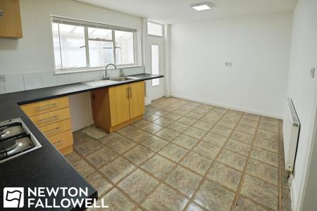 2 bedroom Terraced House to let in West Carr Road, Retford, DN22