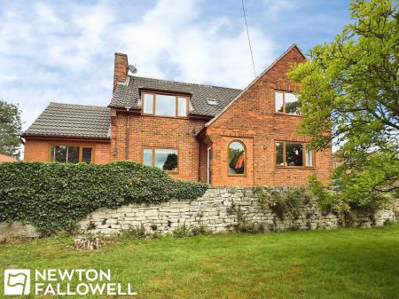 4 bedroom Detached house for sale in Top Street, Askham, NG22