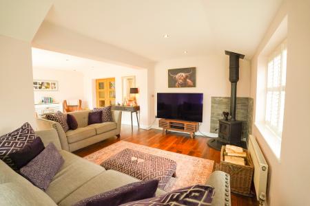 4 bedroom Detached house for sale in Top Street, Askham, NG22