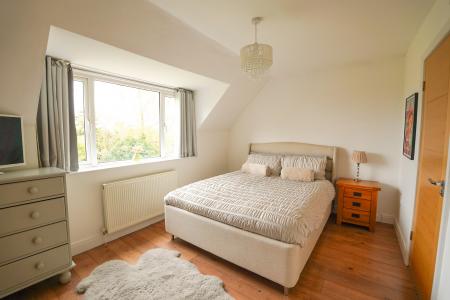 4 bedroom Detached house for sale in Top Street, Askham, NG22