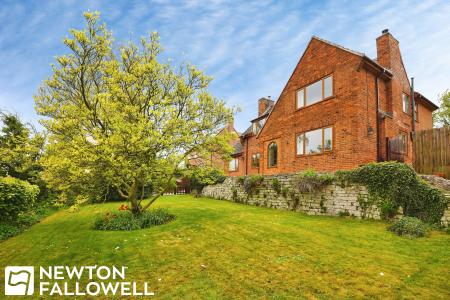 4 bedroom Detached house for sale in Top Street, Askham, NG22